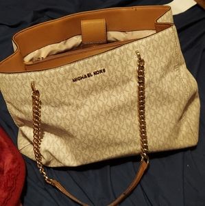 Michael Kors vanilla purse